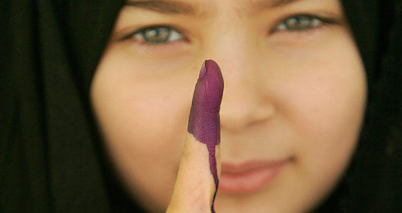Indelible ink is used in many countries to stop voter fraud. Image courtesy: csmonitor.com 